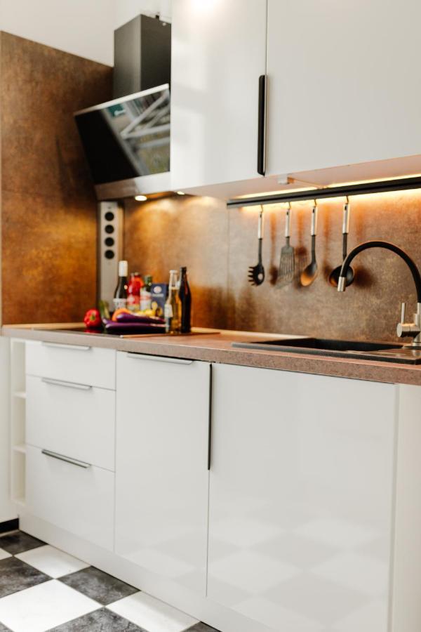Apartment Design Stadtfeld-ost Mit Netflix & 2 Schlafzimmern